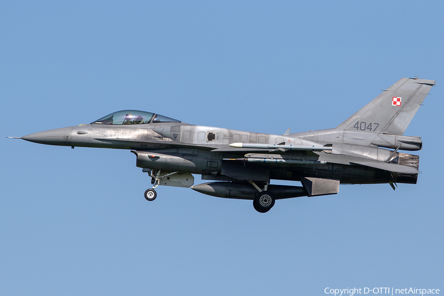Polish Air Force (Siły Powietrzne) General Dynamics F-16C Fighting Falcon (4047) | Photo 240040