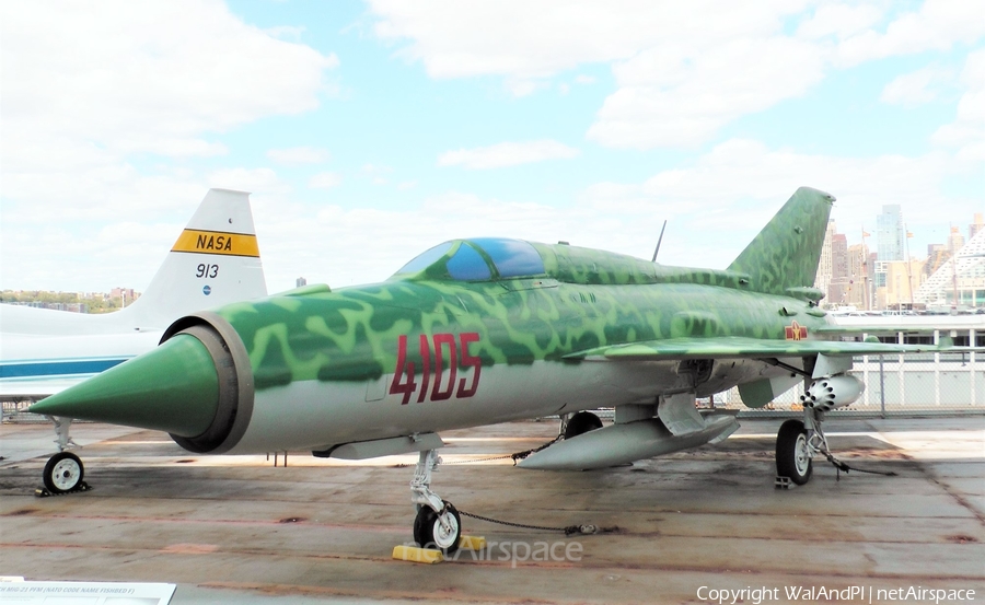 Vietnam People's Air Force Mikoyan-Gurevich MiG-21PFM Fishbed-D (4105) | Photo 442745