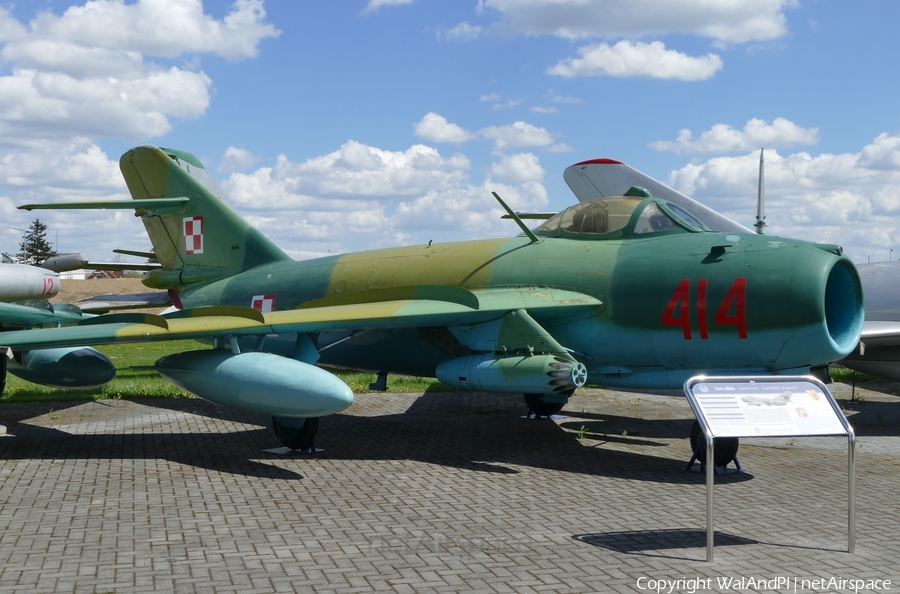 Polish Air Force (Siły Powietrzne) PZL-Mielec Lim-6bis (MiG-17) (414) | Photo 446289