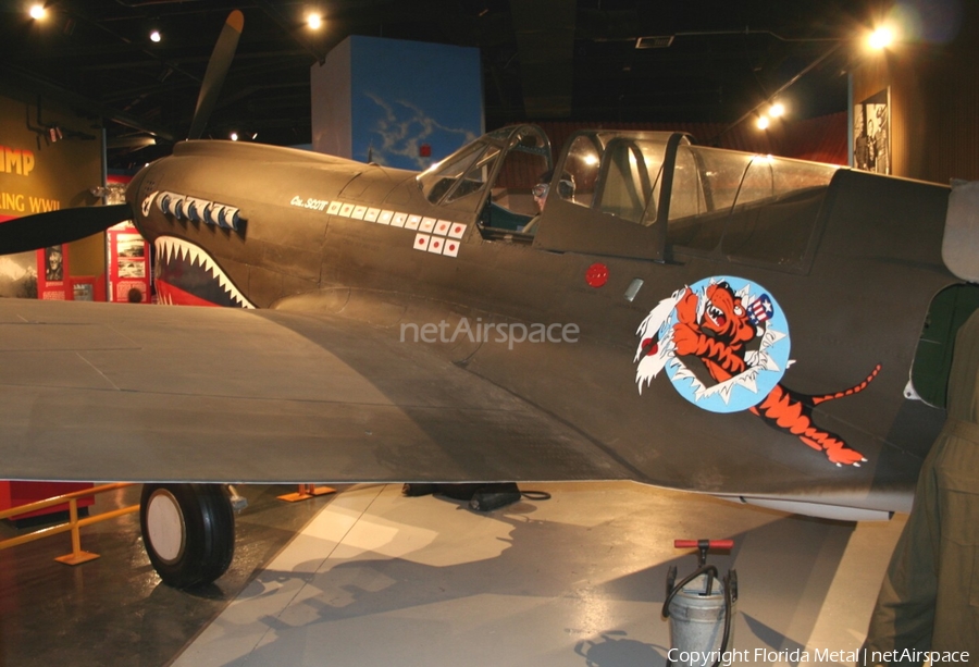 United States Army Air Force Curtiss P-40N Warhawk (42-105927) | Photo 455304