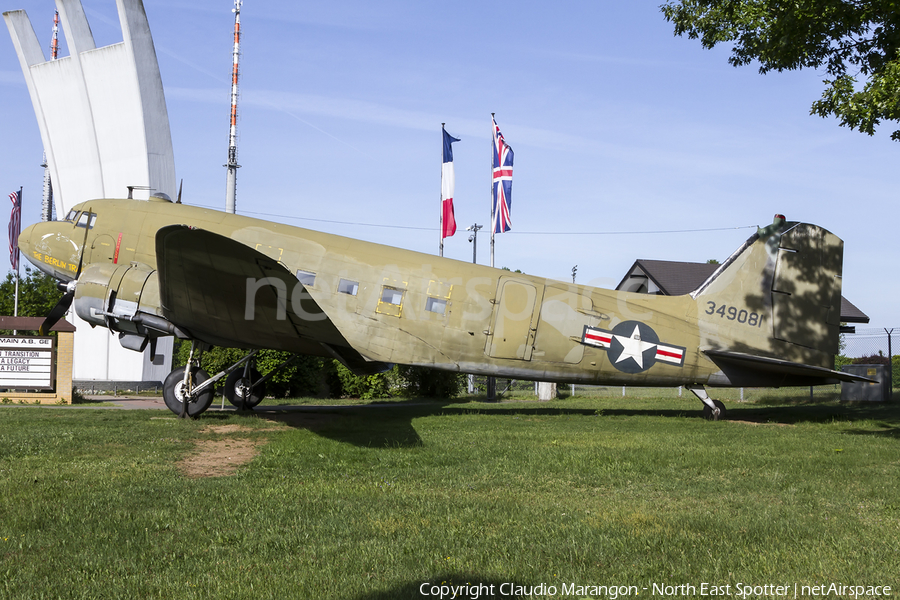 United States Air Force Douglas C-47B Skytrain (Dakota 4) (43-49081) | Photo 97249