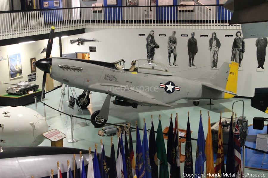 United States Army Air Force North American P-51D Mustang (44-13571) | Photo 454062