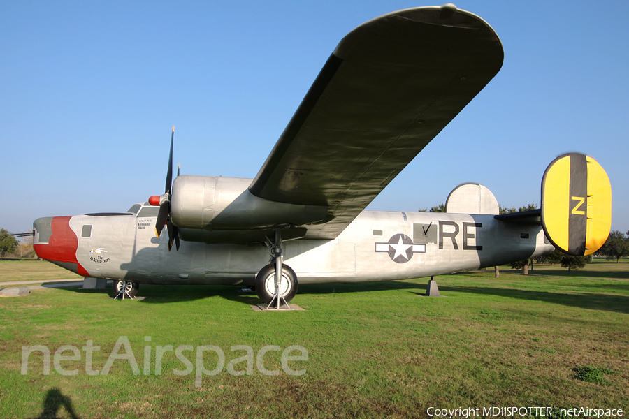 United States Army Air Force Consolidated B-24M Liberator (44-51228) | Photo 194004