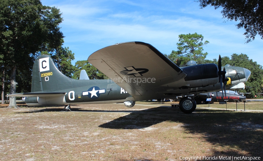 United States Army Air Force Boeing B-17G Flying Fortress (44-83863) | Photo 454497