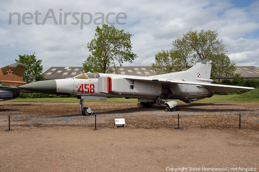 Polish Air Force (Siły Powietrzne) Mikoyan-Gurevich MiG-23ML Flogger-G (458) | Photo 93589
