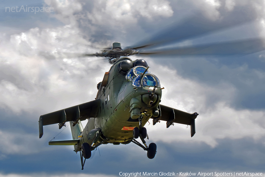 Polish Air Force (Siły Powietrzne) Mil Mi-24D Hind-D (459) | Photo 61234