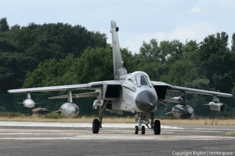 German Air Force (Luftwaffe) Panavia Tornado ECR (4633) | Photo 552979