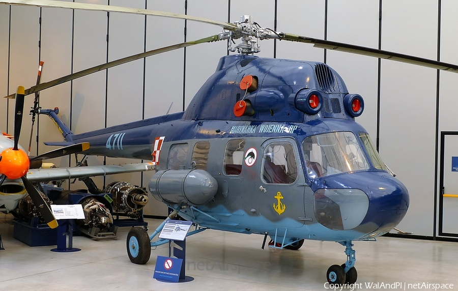 Polish Navy (Marynarka Wojenna) PZL-Swidnik (Mil) Mi-2T Hoplite (4711) | Photo 446364