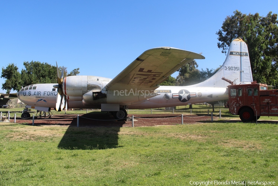 United States Air Force Boeing WB-50D Superfortress (49-0351) | Photo 304960
