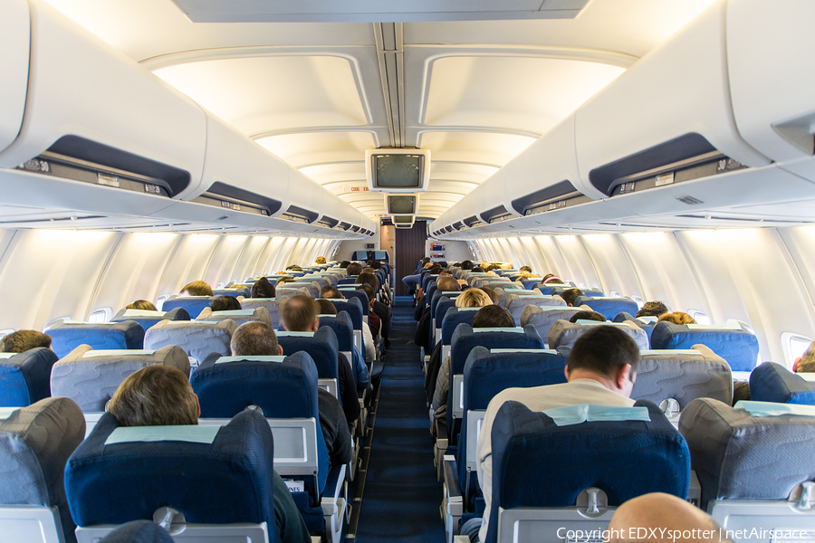 Azerbaijan Airlines Boeing 757-22L (4K-AZ11) | Photo 289207