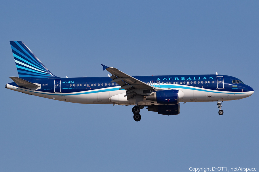 Azerbaijan Airlines Airbus A320-214 (4K-AZ84) | Photo 642523