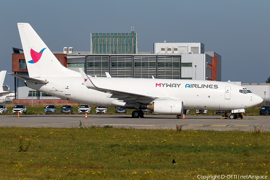 MyWay Airlines Boeing 737-75C(BDSF) (4L-MWC) | Photo 476920