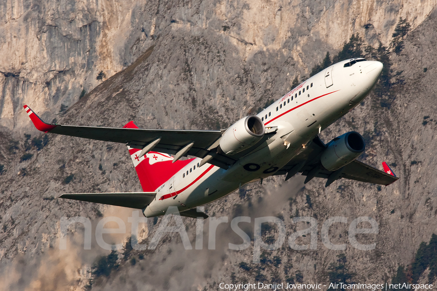 Airzena Georgian Airways Boeing 737-7BK (4L-TGM) | Photo 9609