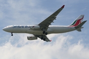 SriLankan Airlines Airbus A330-243 (4R-ALB) at  Singapore - Changi, Singapore