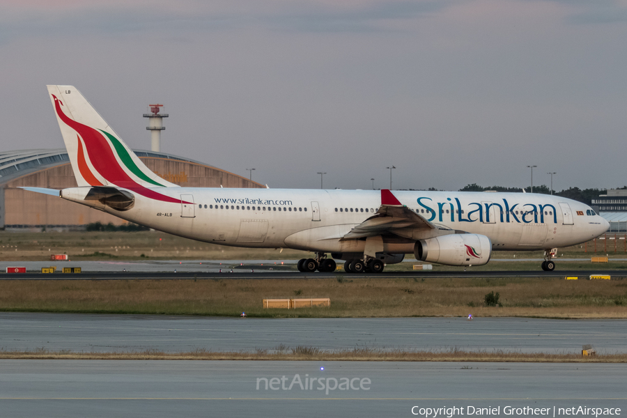 SriLankan Airlines Airbus A330-243 (4R-ALB) | Photo 88713