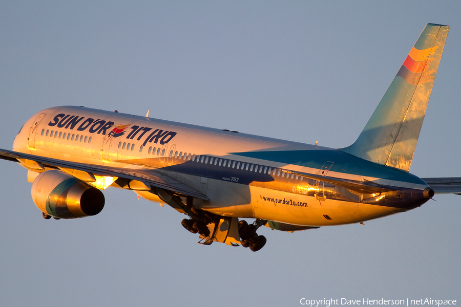 Sun d'Or Boeing 757-258 (4X-EBM) | Photo 525