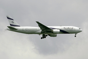 El Al Israel Airlines Boeing 777-258(ER) (4X-ECA) at  Hong Kong - Chek Lap Kok International, Hong Kong