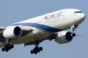 El Al Israel Airlines Boeing 777-258(ER) (4X-ECA) at  London - Heathrow, United Kingdom