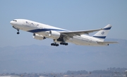 El Al Israel Airlines Boeing 777-258(ER) (4X-ECB) at  Los Angeles - International, United States