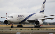 El Al Israel Airlines Boeing 777-258(ER) (4X-ECF) at  Paris - Charles de Gaulle (Roissy), France