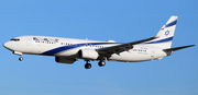 El Al Israel Airlines Boeing 737-958(ER) (4X-EHA) at  Barcelona - El Prat, Spain