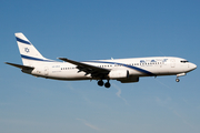 El Al Israel Airlines Boeing 737-858 (4X-EKA) at  Brussels - International, Belgium