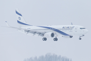 El Al Israel Airlines Boeing 737-858 (4X-EKC) at  Munich, Germany