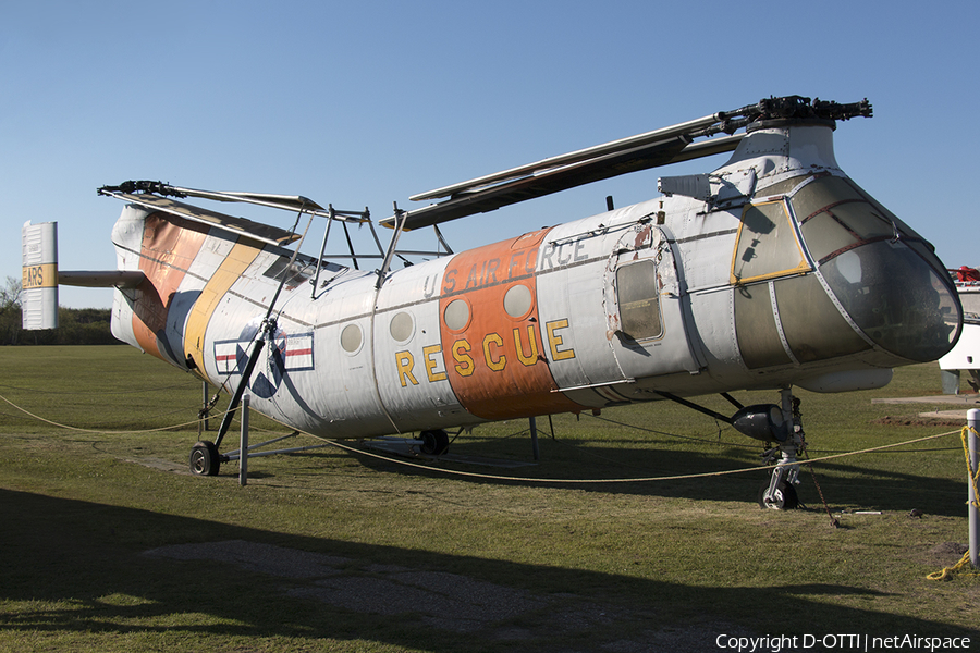 United States Air Force Piasecki CH-21B Work Horse (51-15859) | Photo 535508