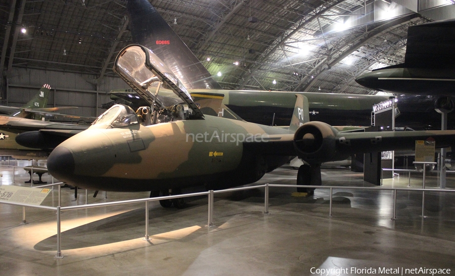 United States Air Force Martin EB-57B Canberra (52-1499) | Photo 322995