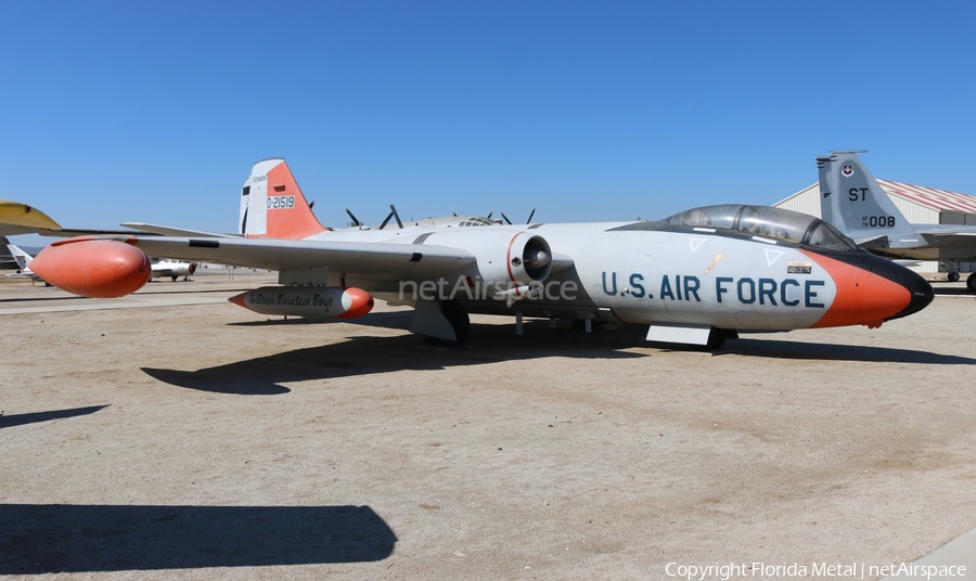 United States Air Force Martin EB-57B Canberra (52-1519) | Photo 326286