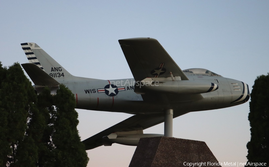 United States Air Force North American F-86H Sabre (52-1993) | Photo 541142