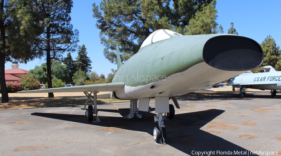 United States Air Force North American F-100 Super Sabre (52-5770) | Photo 431762