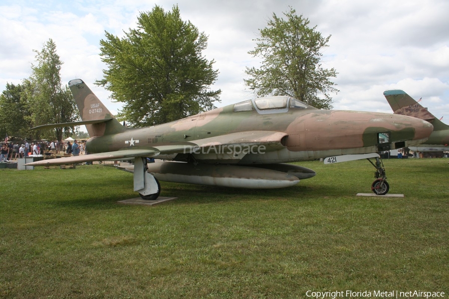 United States Air Force Republic RF-84F Thunderflash (52-7421) | Photo 331229