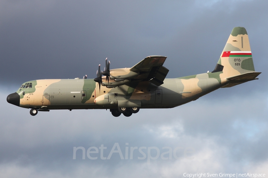 Royal Air Force of Oman Lockheed Martin C-130J-30 Super Hercules (525) | Photo 535062