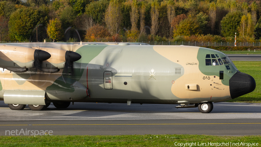 Royal Air Force of Oman Lockheed Martin C-130J-30 Super Hercules (525) | Photo 535071