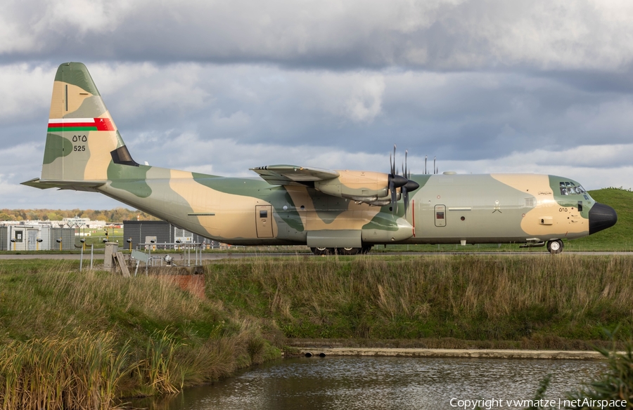 Royal Air Force of Oman Lockheed Martin C-130J-30 Super Hercules (525) | Photo 535072