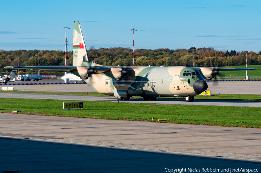 Royal Air Force of Oman Lockheed Martin C-130J-30 Super Hercules (525) | Photo 535176