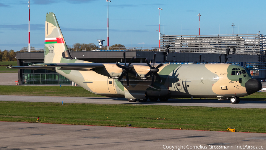 Royal Air Force of Oman Lockheed Martin C-130J-30 Super Hercules (525) | Photo 535499