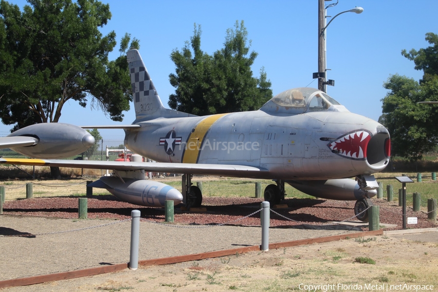 United States Air Force North American F-86H Sabre (53-1230) | Photo 326362