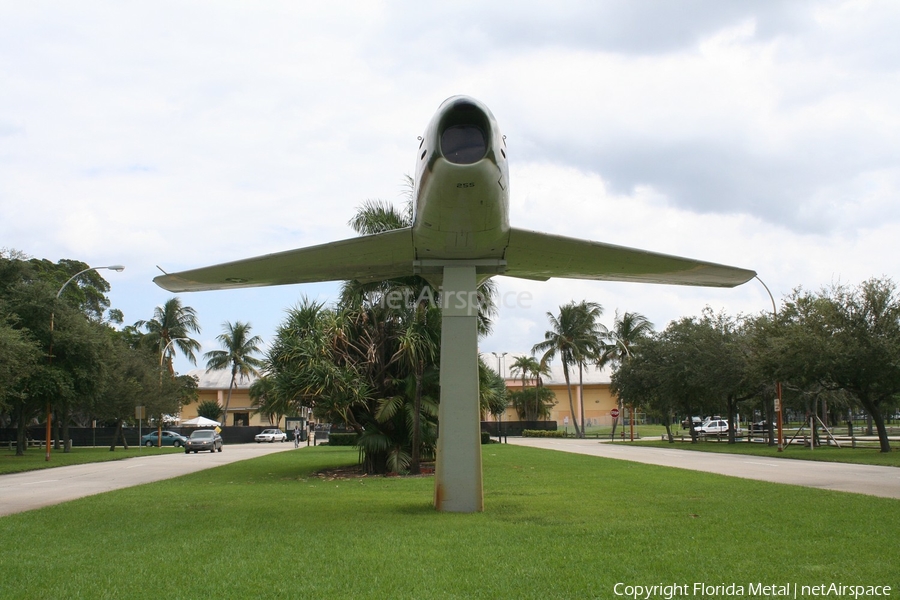 United States Air Force North American F-86H Sabre (53-1255) | Photo 455524