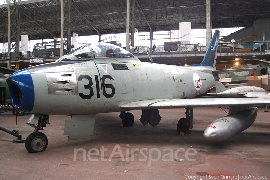 Portuguese Air Force (Força Aérea Portuguesa) North American F-86F Sabre (5316) | Photo 130583