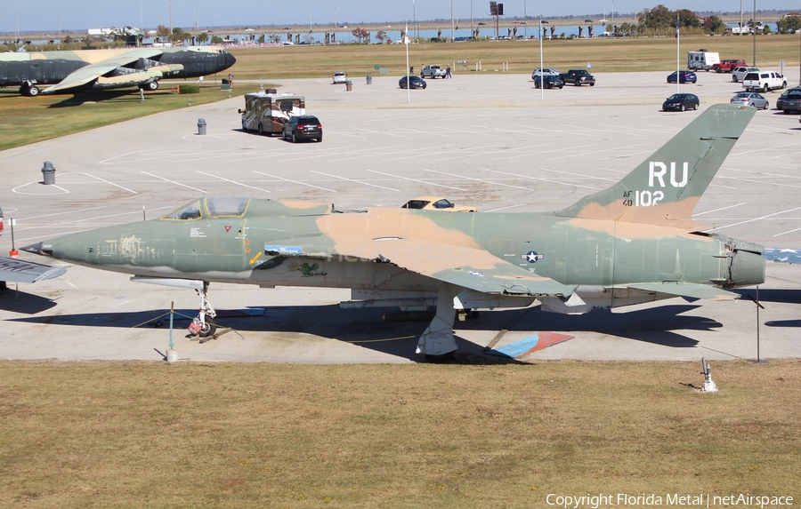 United States Air Force Republic F-105B Thunderchief (54-0102) | Photo 301459