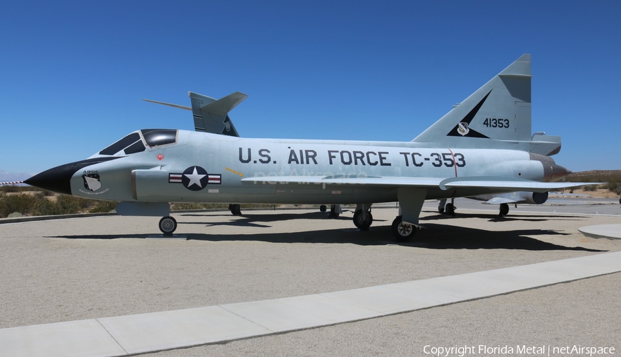 United States Air Force Convair TF-102A Delta Dagger (54-1353) | Photo 305356