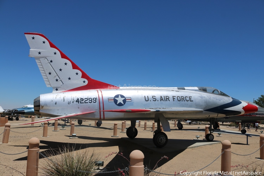 United States Air Force North American F-100D Super Sabre (54-2299) | Photo 431832