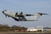 German Air Force (Luftwaffe) Airbus A400M-180 Atlas (5433) at  Hamburg - Fuhlsbuettel (Helmut Schmidt), Germany