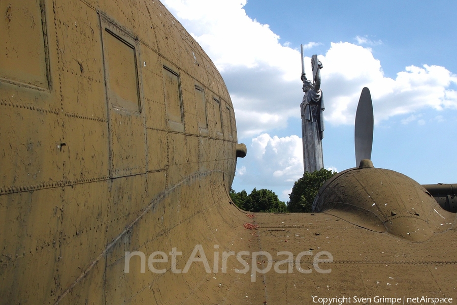 Soviet Union Air Force Lisunov Li-2 (54 RED) | Photo 249330