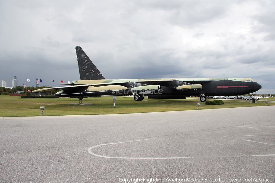United States Air Force Boeing B-52D Stratofortress (55-0071) | Photo 170482