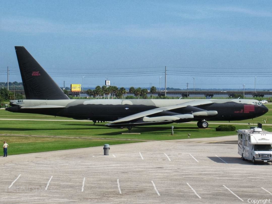 United States Air Force Boeing B-52D Stratofortress (55-0071) | Photo 450356