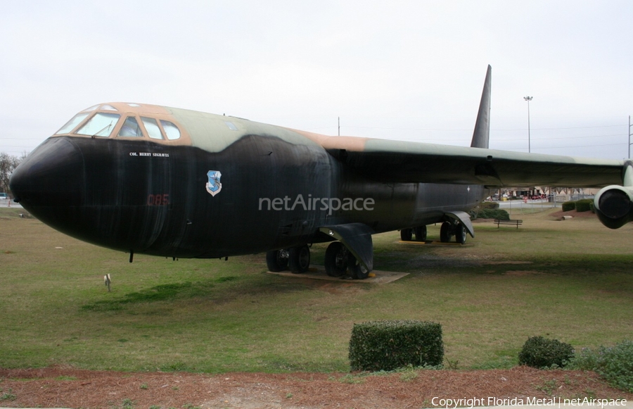 United States Air Force Boeing B-52D Stratofortress (55-0085) | Photo 455649
