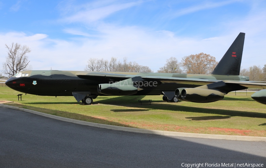 United States Air Force Boeing B-52D Stratofortress (55-0085) | Photo 455651